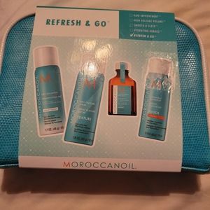 Moroccanoil refresh and go travel set